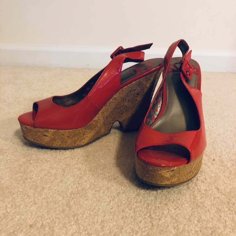 Coral pink wedges with cork bottom